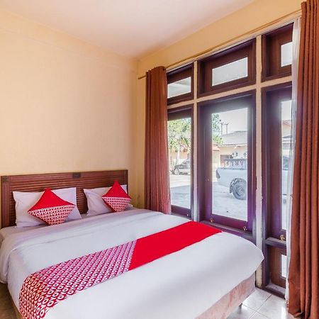 Oyo 3107 Hotel Temindung Самаринда Екстериор снимка
