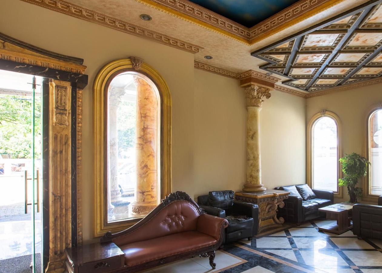 Oyo 3107 Hotel Temindung Самаринда Екстериор снимка